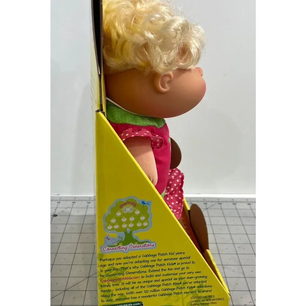 ABC Play With Me! Cabbage Patch Kids Doll Sings & Giggles 30156 New In Box - Picture 3 of 7